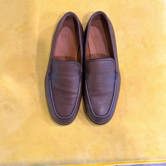 EUC Vintage Bally Black Leather Wing Tip Formal Casual Comfy Loafer Shoe SZ 9W Bally | Shoes | Vintage Bally Italy Navy Blue Leather Dress  main image 2